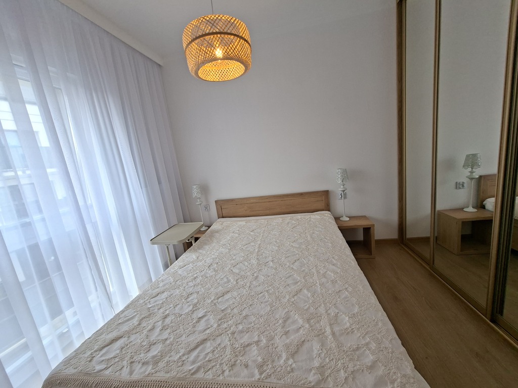 Piękny komfortowy apartament na Małych Błoniach (7)
