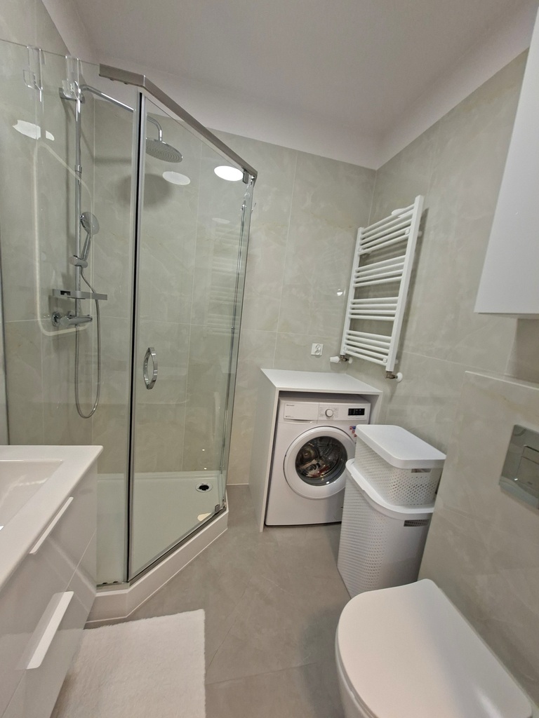 Piękny komfortowy apartament na Małych Błoniach (9)
