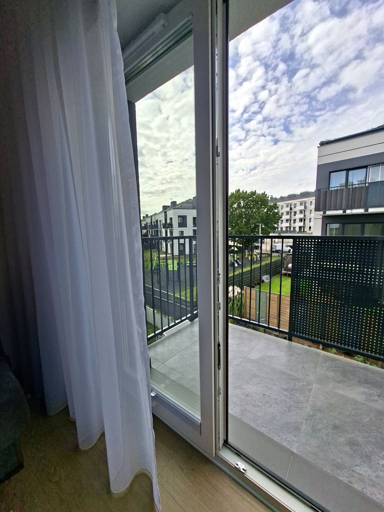 Piękny komfortowy apartament na Małych Błoniach (10)