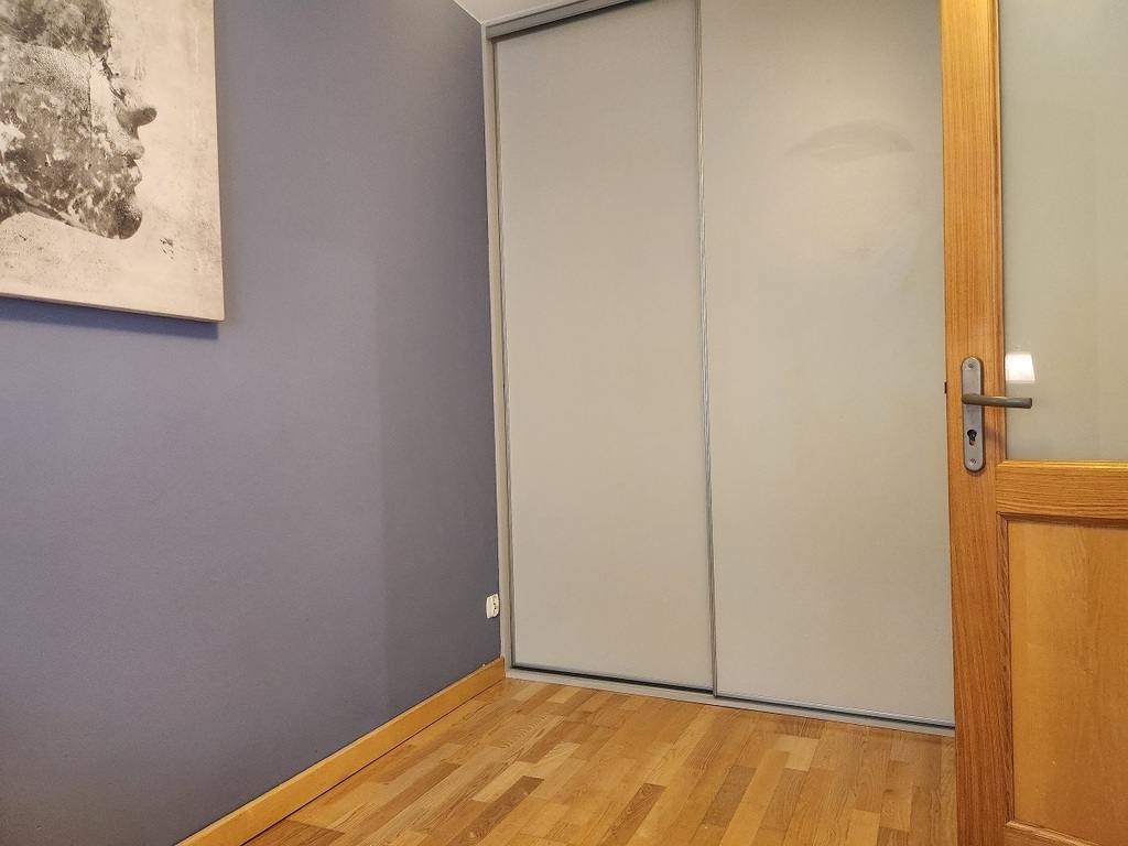 Mieszkanie 3 pokojowe z balkonem, windą i garażem (7)