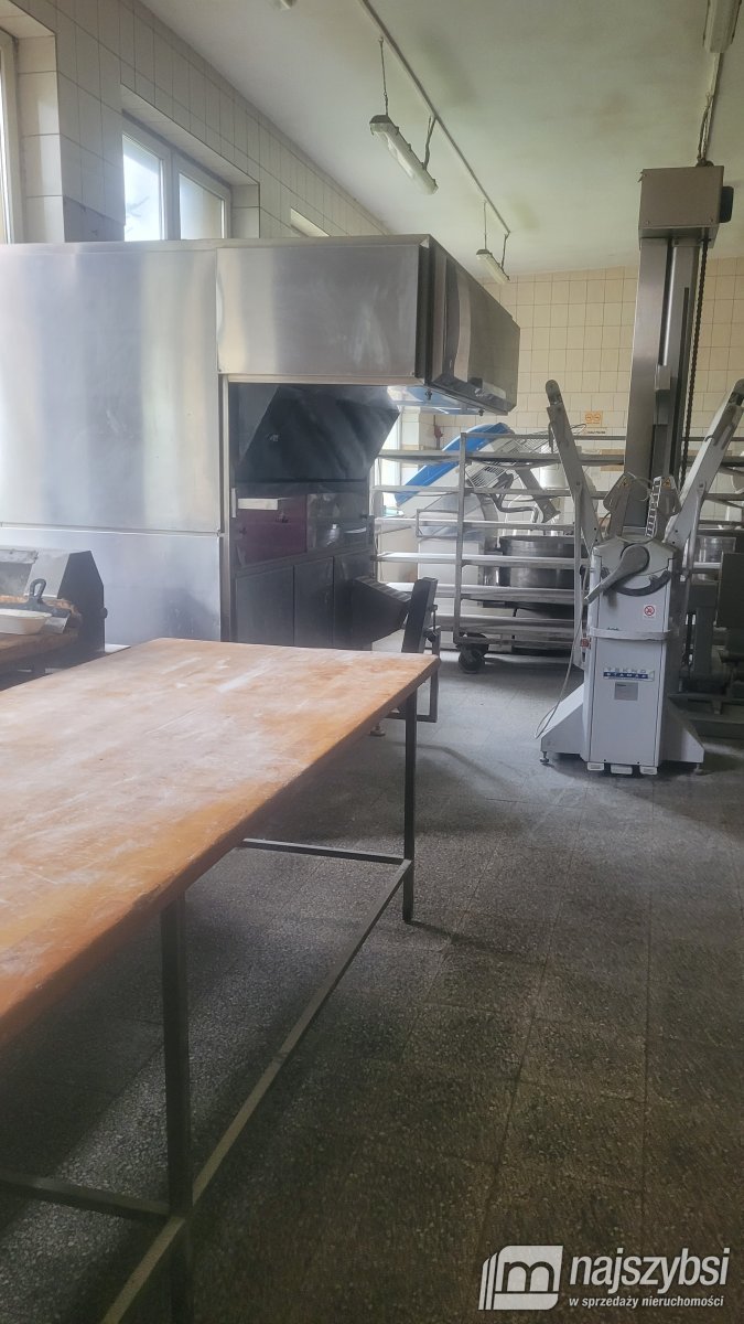 Świdwin- Obiekt produkcyjno- magazynowy 579 m2. Us (14)