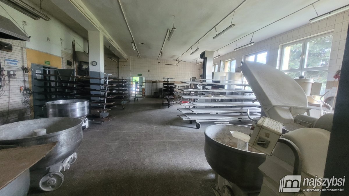 Świdwin- Obiekt produkcyjno- magazynowy 579 m2. Us (24)