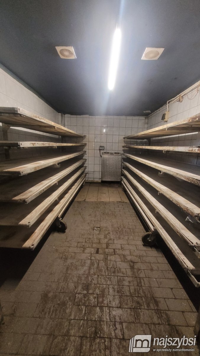 Świdwin- Obiekt produkcyjno- magazynowy 579 m2. Us (26)
