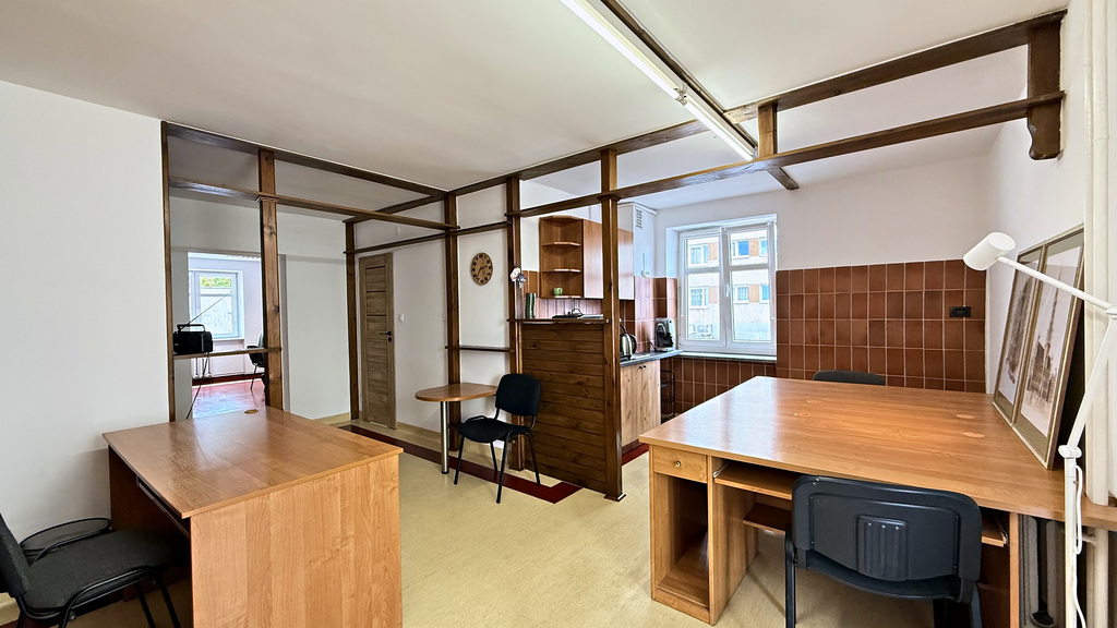 Lokal biurowy 48 m2, Śląska, parking, od zaraz (5)