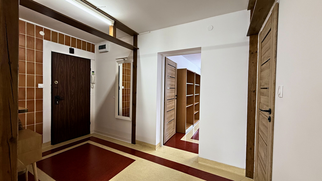 Lokal biurowy 48 m2, Śląska, parking, od zaraz (3)