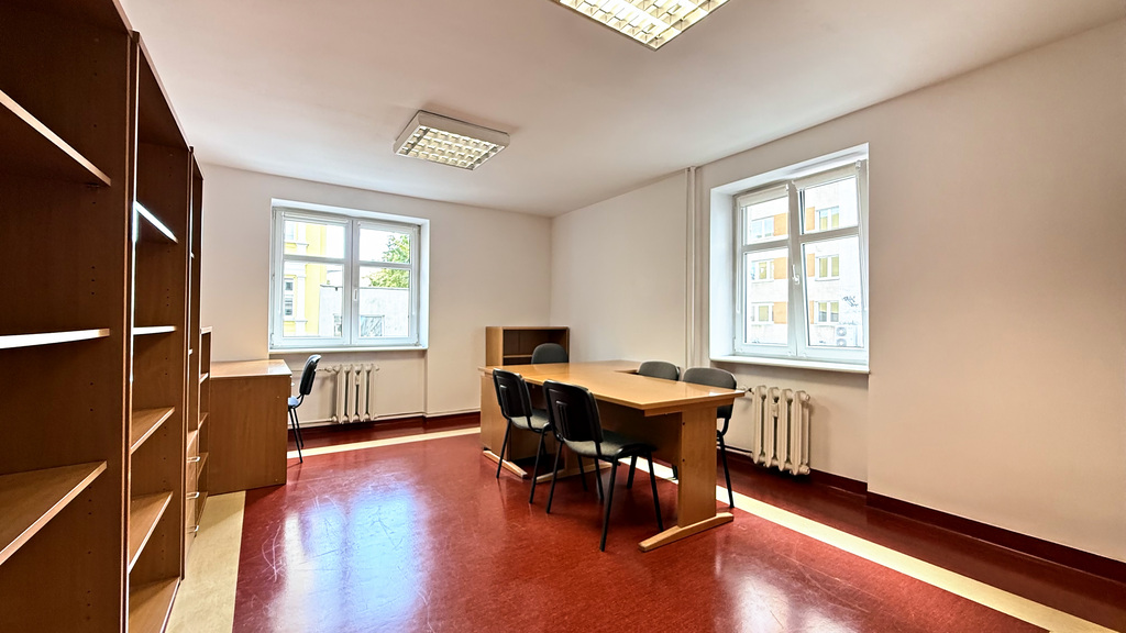 Lokal biurowy 48 m2, Śląska, parking, od zaraz (2)
