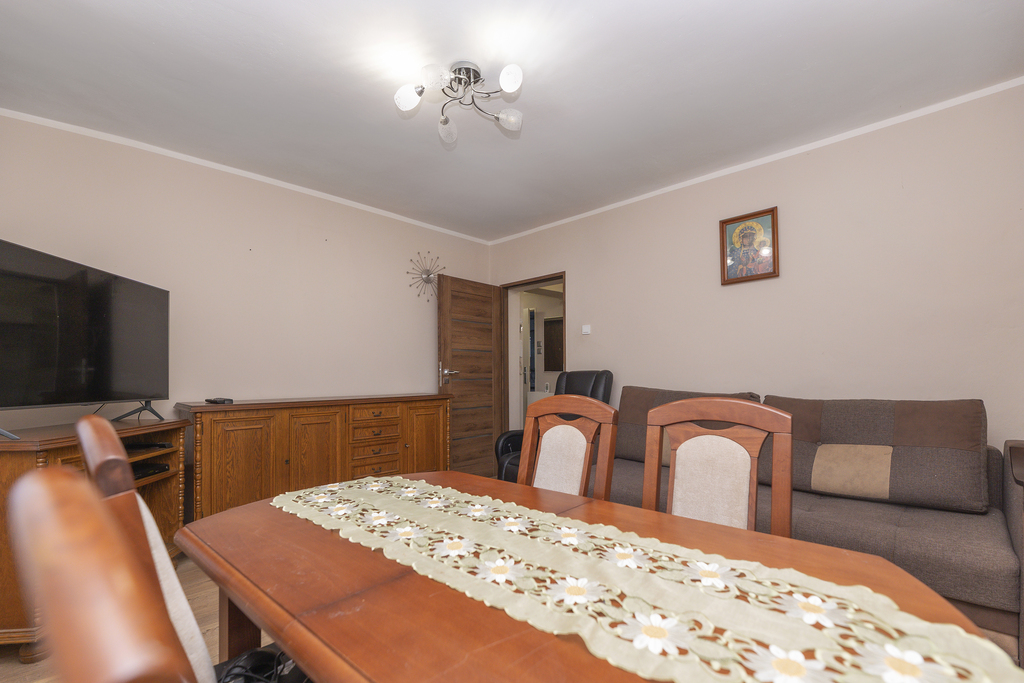 2 pokoje | Ogródek | Garaż | 2 piwnice (8)