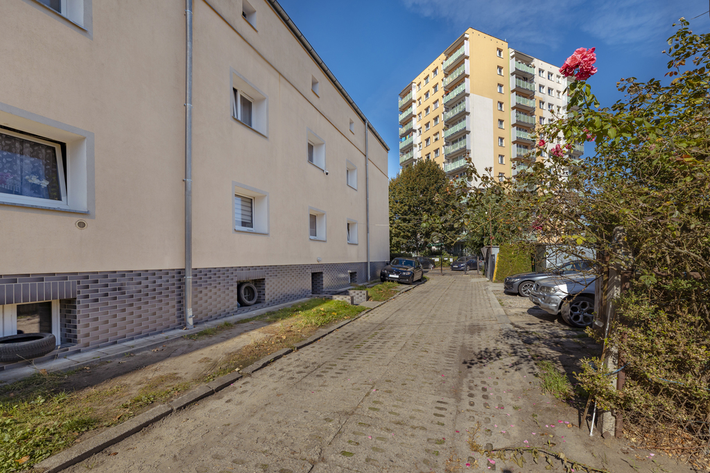 2 pokoje | Ogródek | Garaż | 2 piwnice (18)