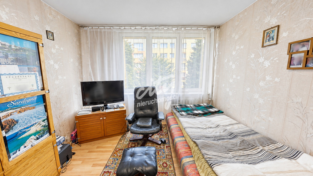 2 pokoje, garaż, 1 piętro, os. PIastowskie (7)