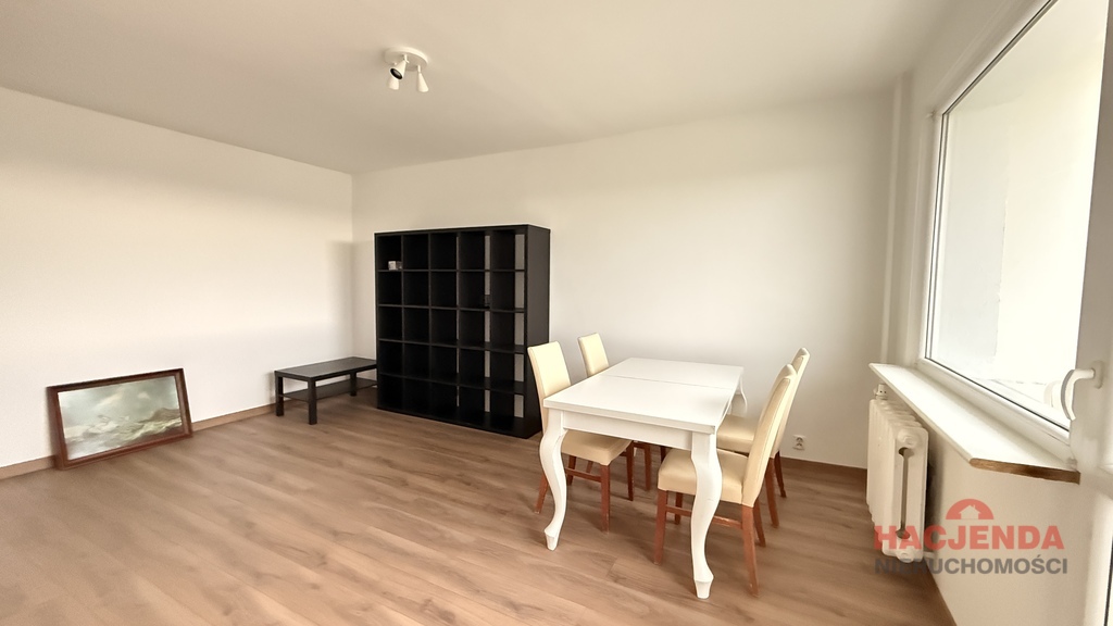 Atrakcyjne mieszkanie z balkonem - 30,7 m2 (2)