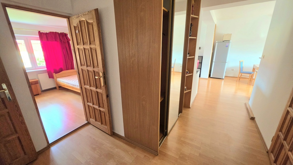 Duże mieszkanie dla rodziny lub dwóch par (11)