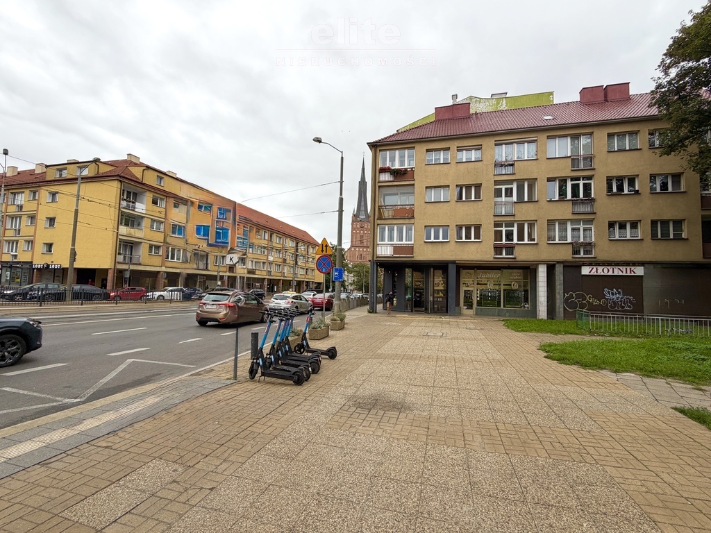 Lokal na sprzedaż w ścisłym centrum Szczecina (11)
