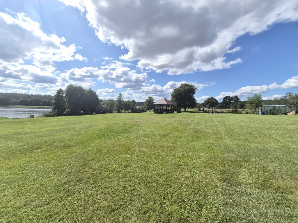 Działka z domem i bezpośrednim dostępem do jeziora - ponad 6000 m2, (21)