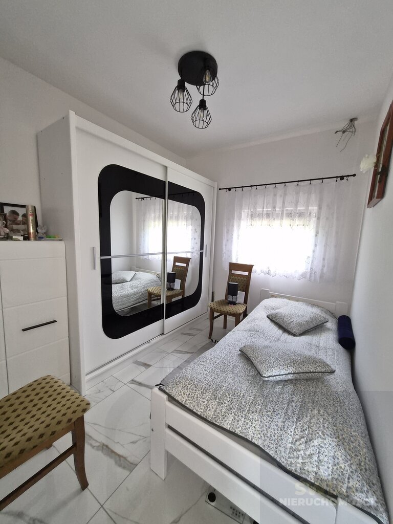 Działka z domem i bezpośrednim dostępem do jeziora - ponad 6000 m2, (14)