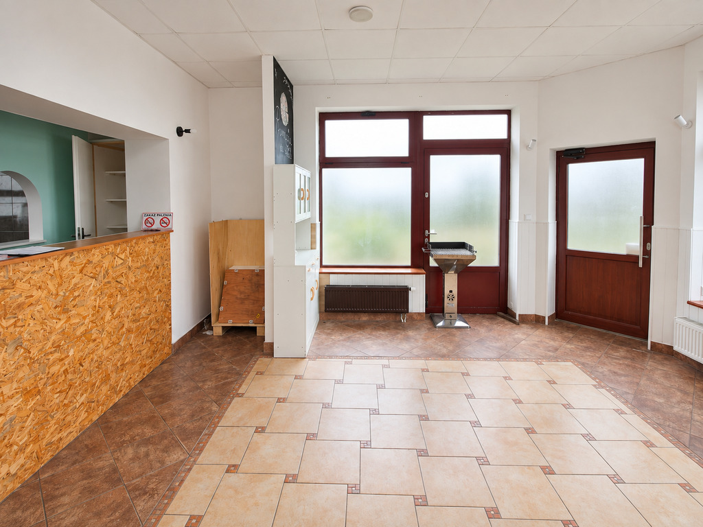 Lokal z potencjałem na mieszkanie - 86 m2 | Al. Gryfa | STARGARD (4)