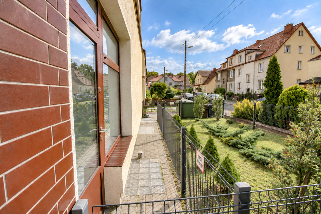 Lokal z potencjałem na mieszkanie - 86 m2 | Al. Gryfa | STARGARD (17)