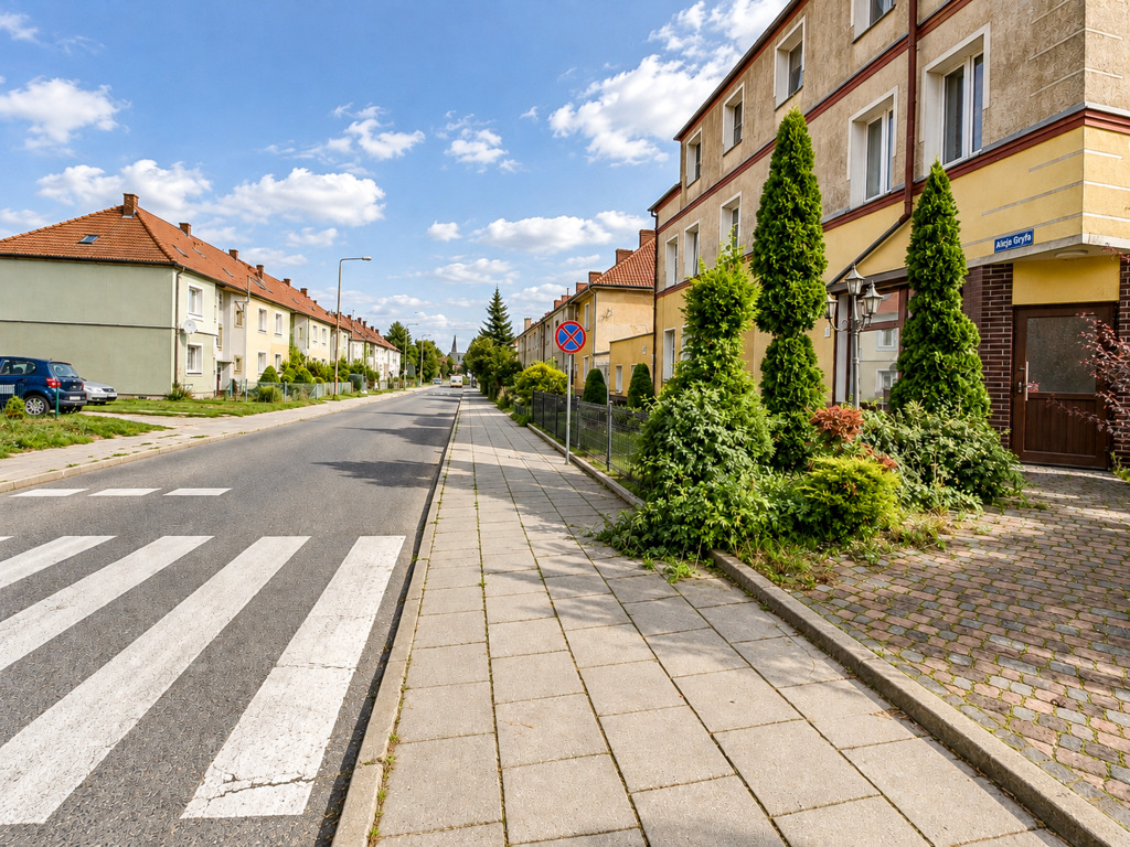 Lokal z potencjałem na mieszkanie - 86 m2 | Al. Gryfa | STARGARD (18)
