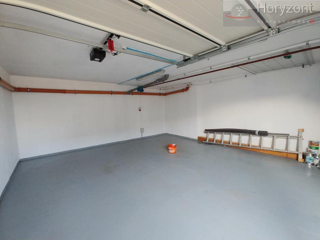 Ładny dom z ogrodem i garażem w Kurowie (21)