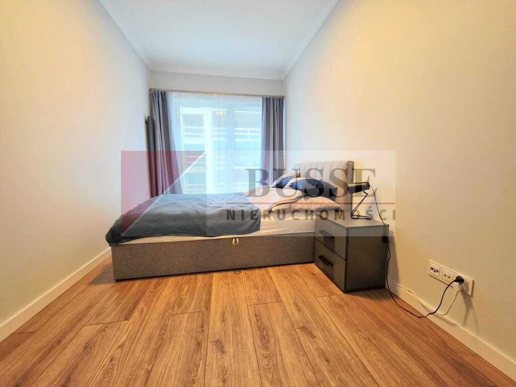 2 pokojowy apartament przy Bulwarach - stan idealny! (7)