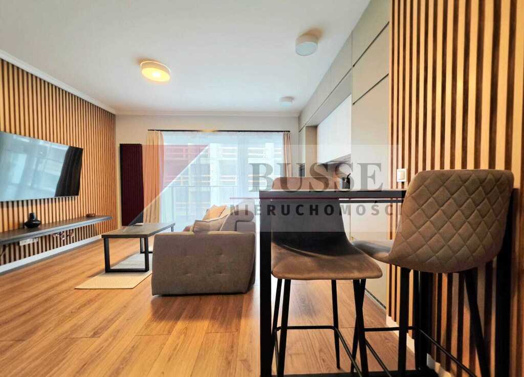 2 pokojowy apartament przy Bulwarach - stan idealny! (3)