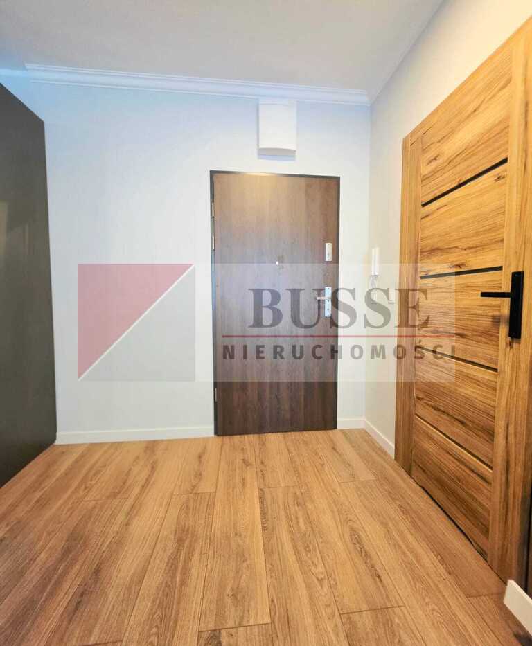 2 pokojowy apartament przy Bulwarach - stan idealny! (12)