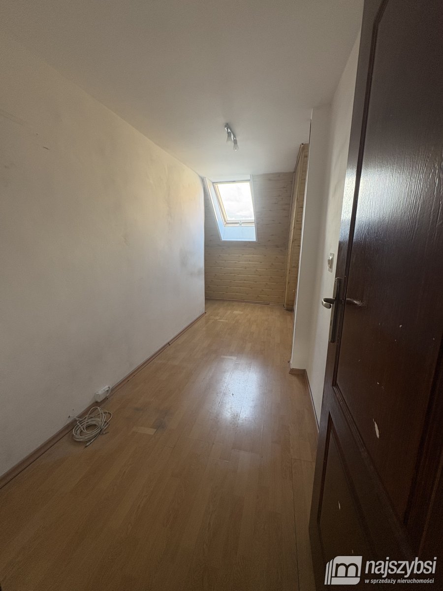 Sławno 2 pokoje 42,27 m2 mieszkanie do remontu
 (9)
