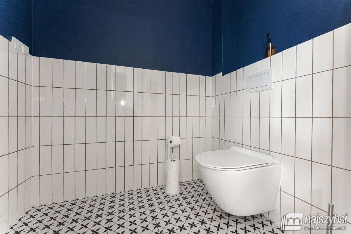 GOŚCINO - PRZESRTRONNY DOM PRZY LESIE (24)