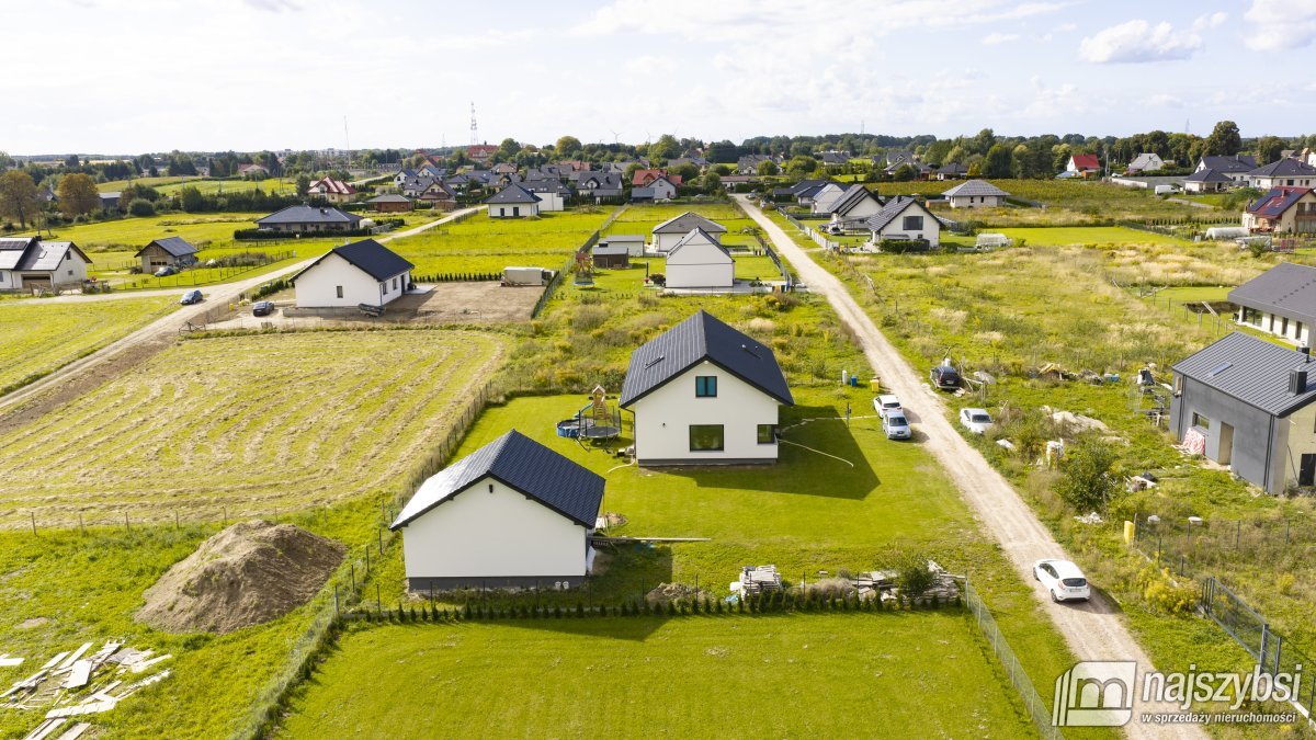 GOŚCINO - PRZESRTRONNY DOM PRZY LESIE (28)