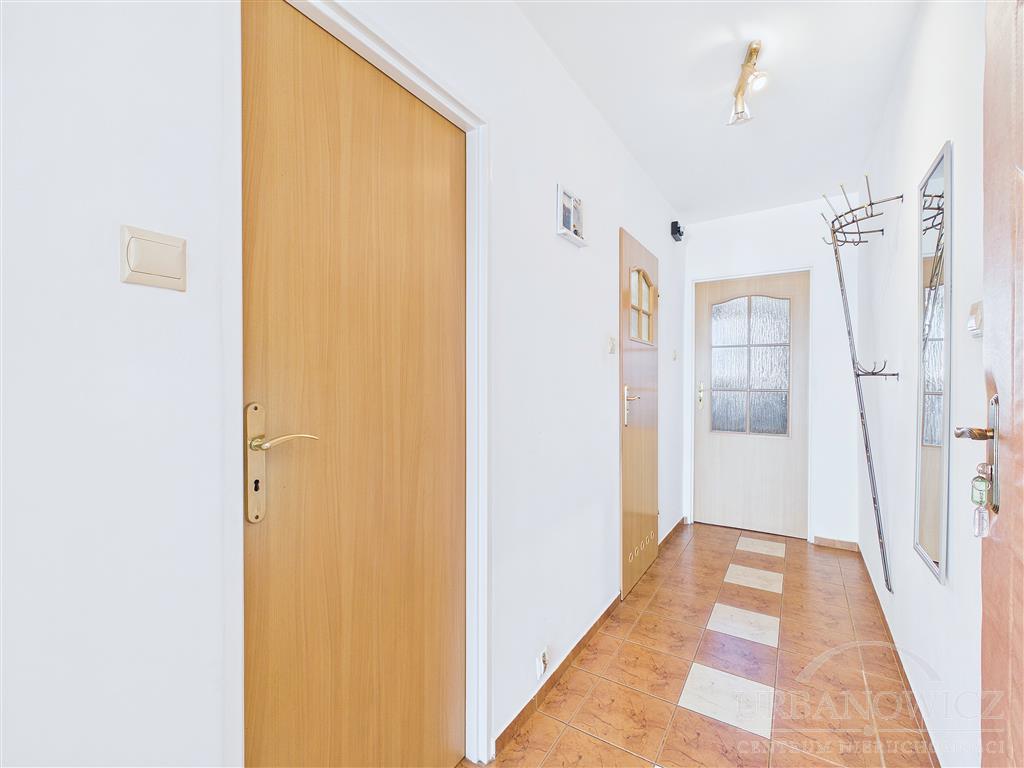 1-pok mieszkanie z dużą loggią i garderobą. Sianów (11)