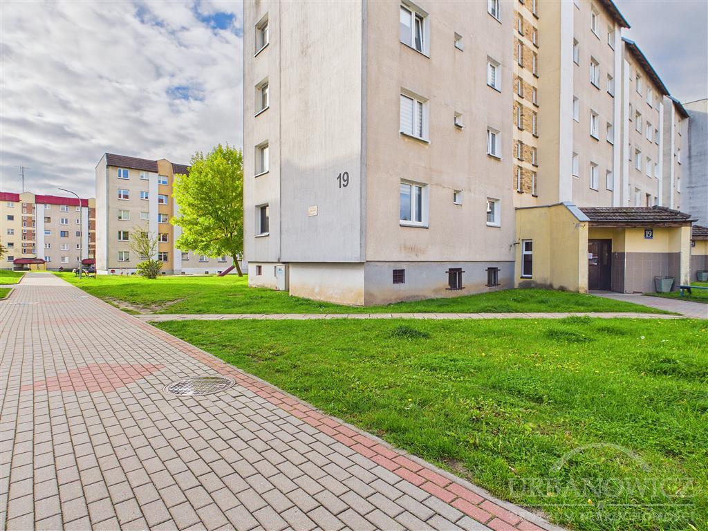 1-pok mieszkanie z dużą loggią i garderobą. Sianów (14)