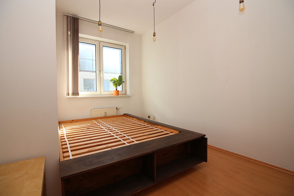 Mieszkanie w centrum | 4 pokoje | klimatyzacja | garaż (10)