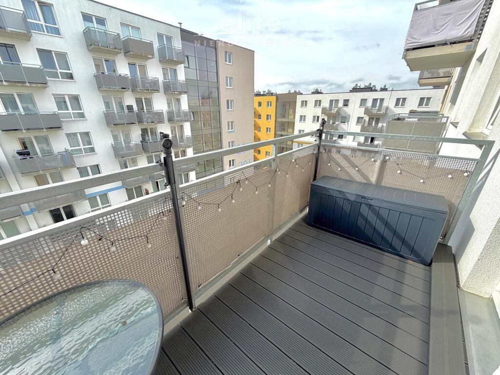 Potulicka, 2 pok, winda +balkon + kom. lokatorska (16)