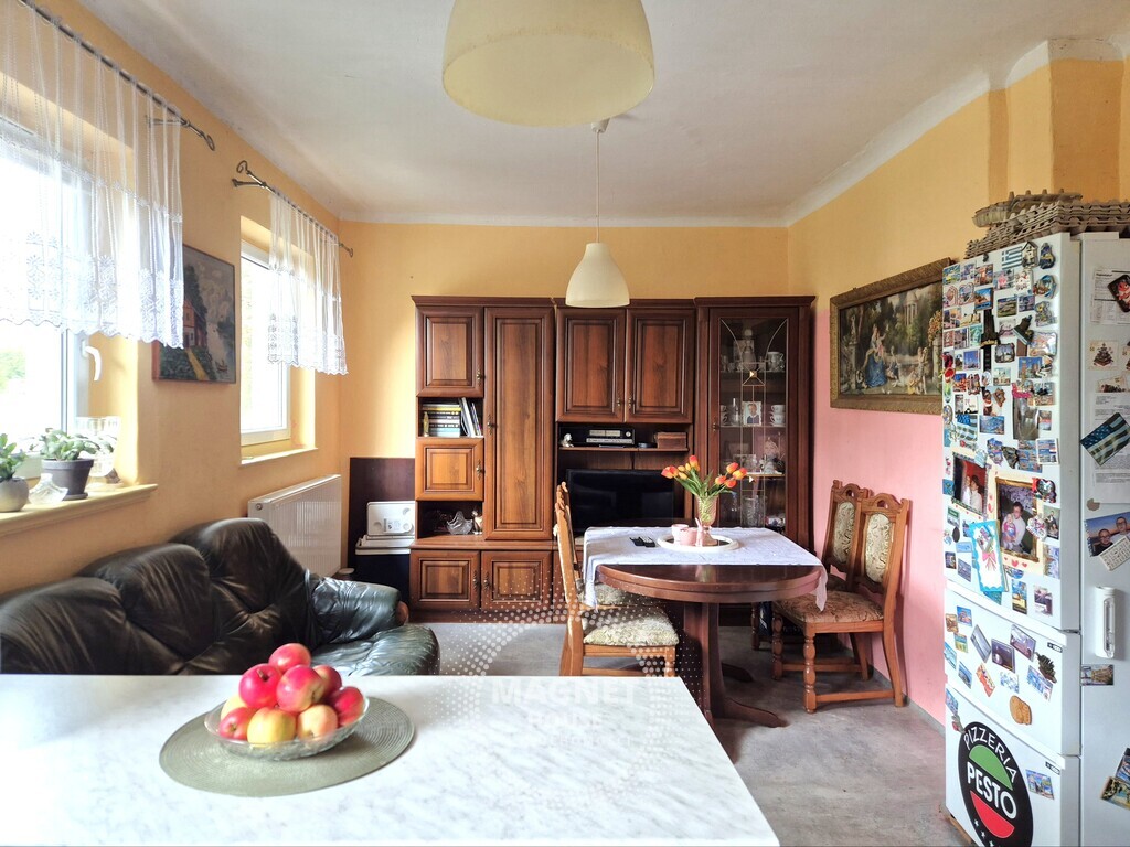 4 pokoje  nowe instalacje  rozwinięta okolica (10)