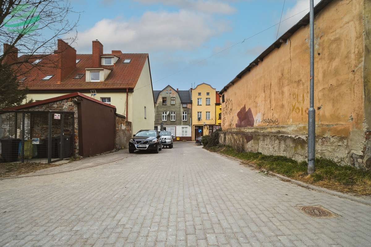 Duże mieszkanie w centrum Darłowa  4 pokoje  2 pię (5)