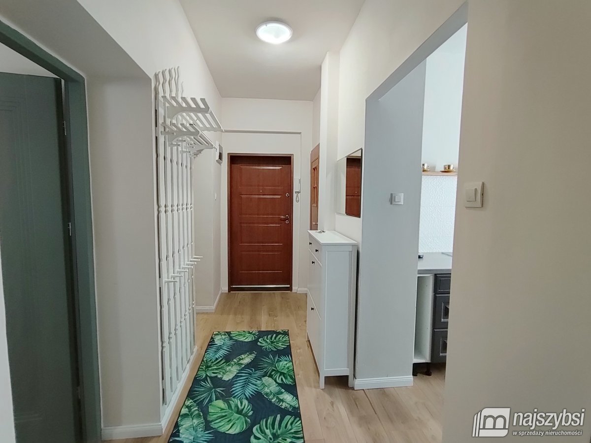 Szczecin- ul. Ejsmodna  3pok. wysoki parter (11)