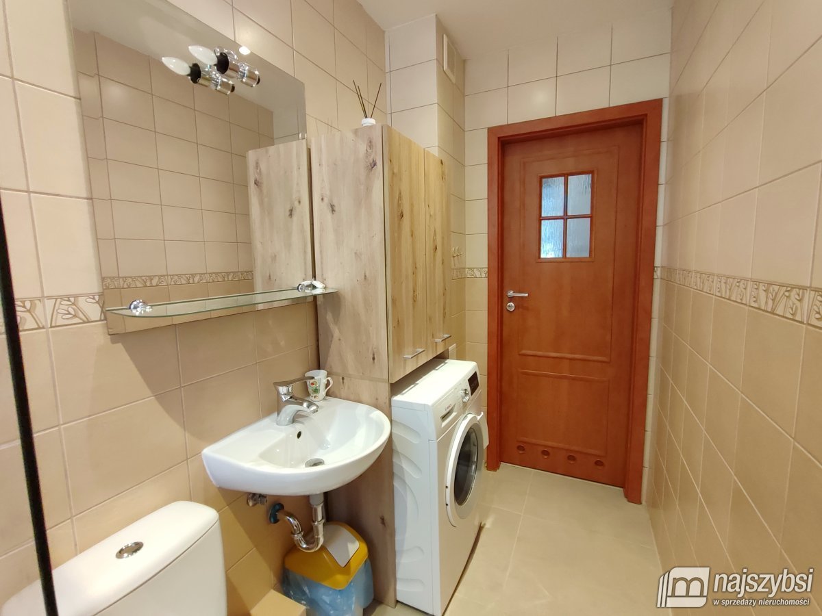 Szczecin- ul. Ejsmodna  3pok. wysoki parter (20)