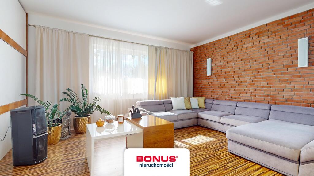Dom 250 m2 z garażem i działką inwestycyjną 2,36 h (2)
