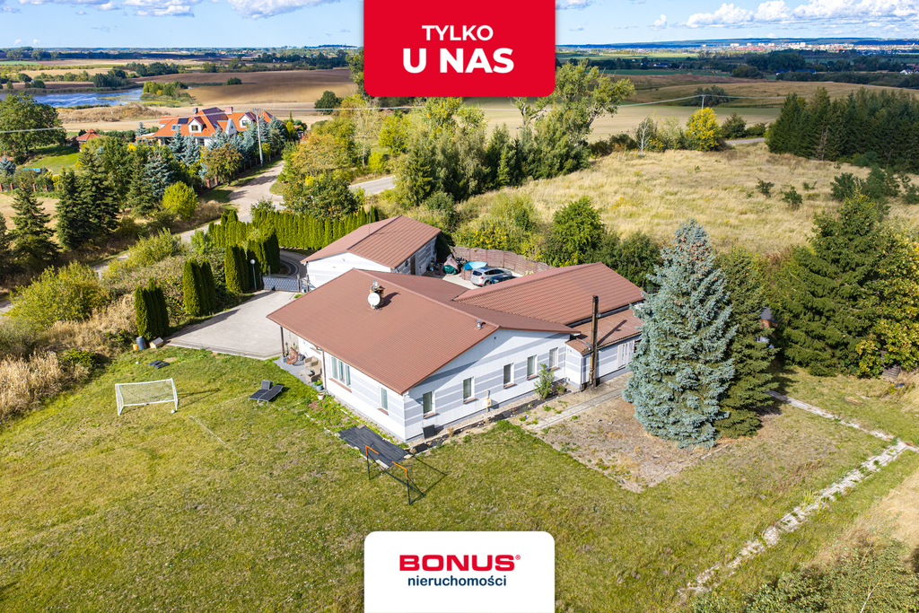 Dom 250 m2 z garażem i działką inwestycyjną 2,36 h (1)