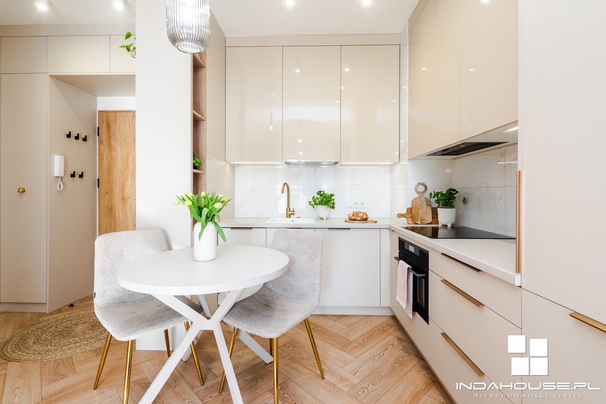 2 pokoje centrum Słupska balkon garaż (4)