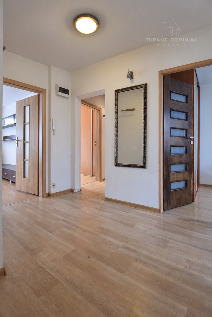 Czteropokojowe mieszkanie z balkonem (7)