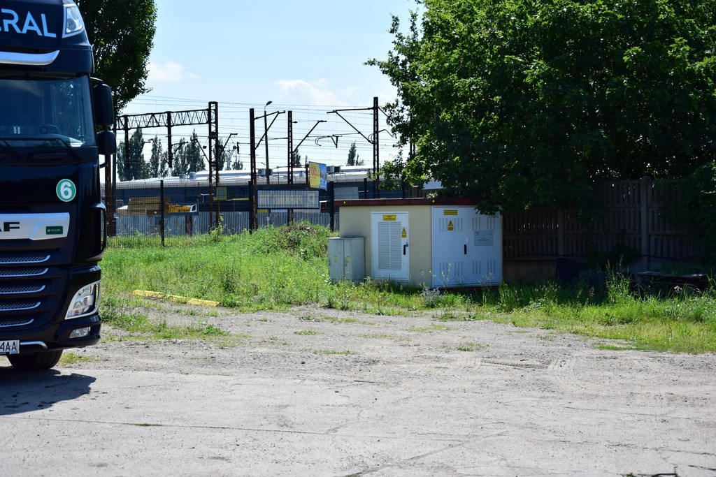 Utwardzony plac 1 ha, media, ogrodzenie - Dąbie (11)
