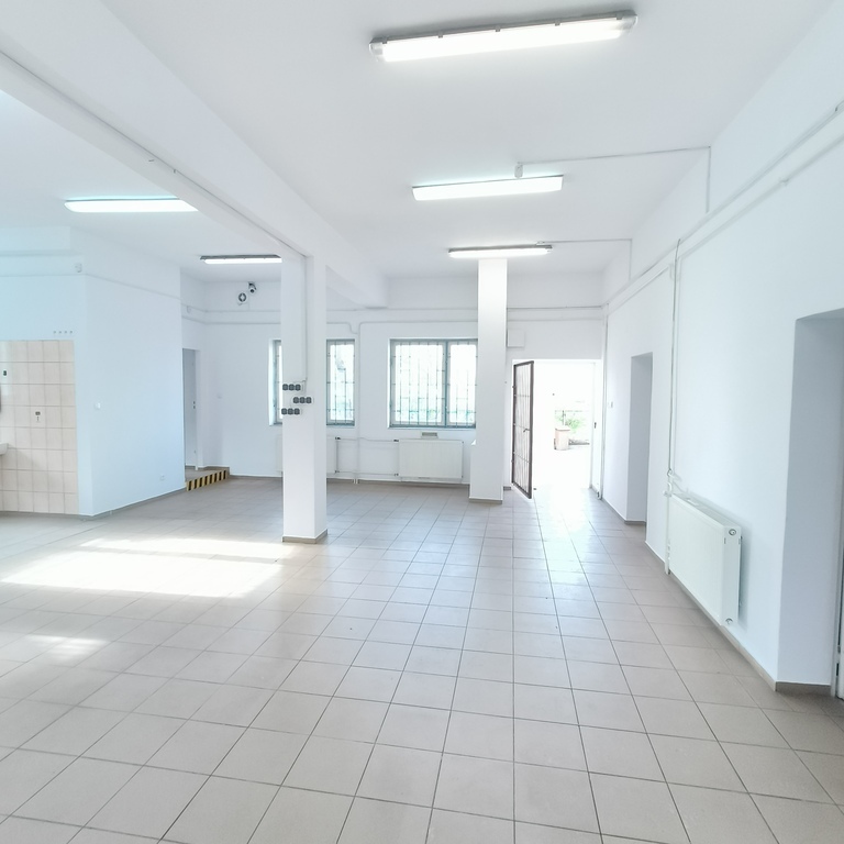 Lokal w dobrej lokalizacji, pow. 164 m2, Stargard (4)
