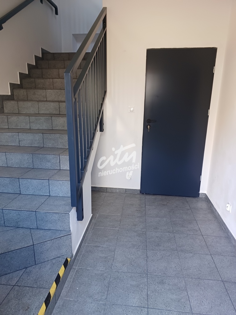 Lokal biurowy na wynajem Dąbie- 98 m2 (1)