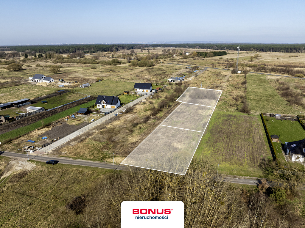 Na sprzedaż działka budowlana 1357 m2 z warunkami (3)