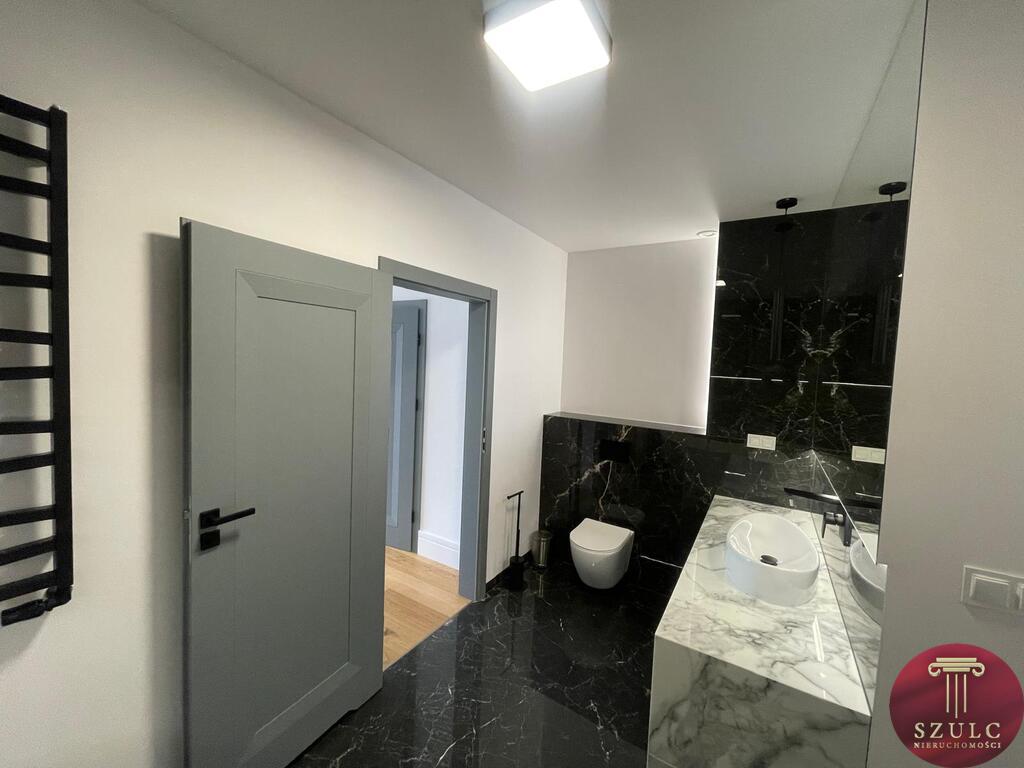Na wynajem luksusowy apartament w centrum. (10)