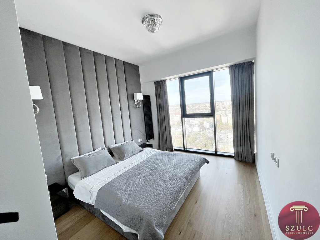 Na wynajem luksusowy apartament w centrum. (6)