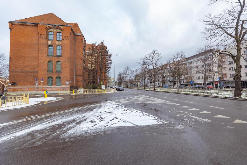 Duży i bardzo widoczny lokal w centrum Szczecina (15)