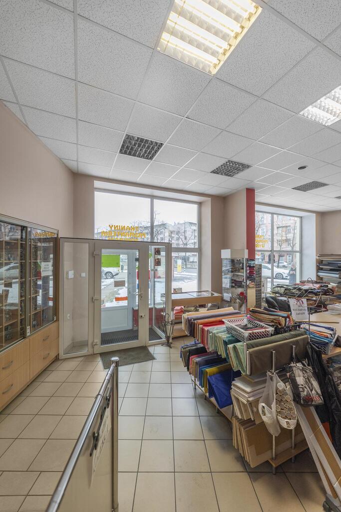 Duży i bardzo widoczny lokal w centrum Szczecina (4)