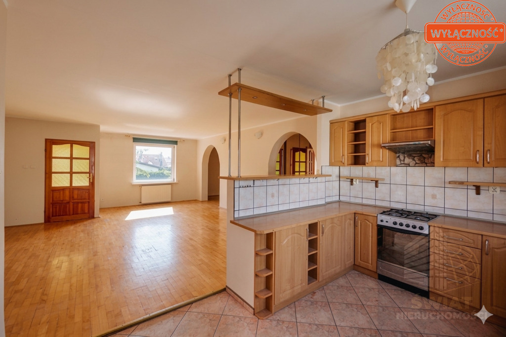 Gumieńce dom wolnostojący pow.178 m2, cena 1350000 (2)