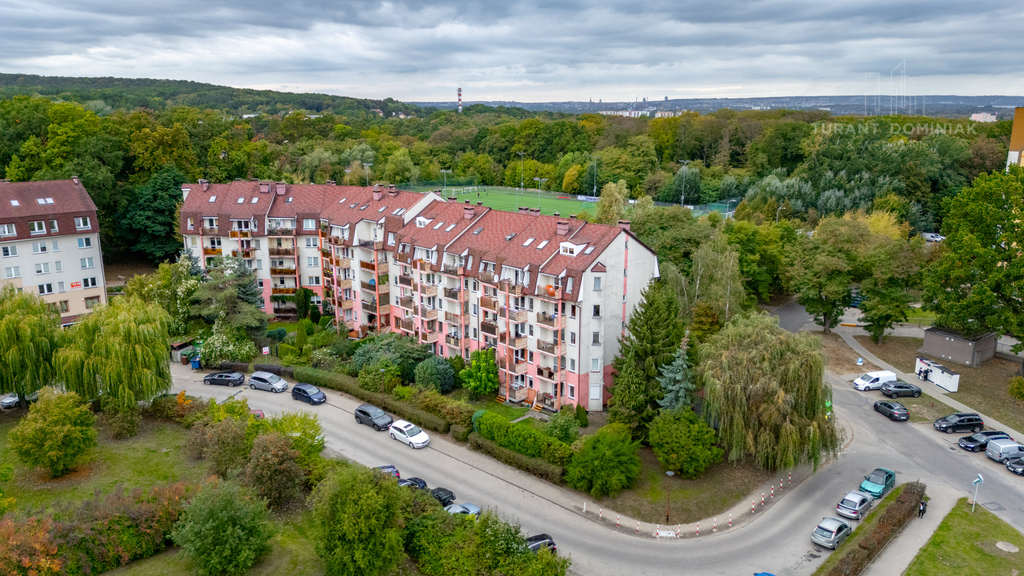 Przestronne 2 pokoje w sercu os. Bukowego (17)